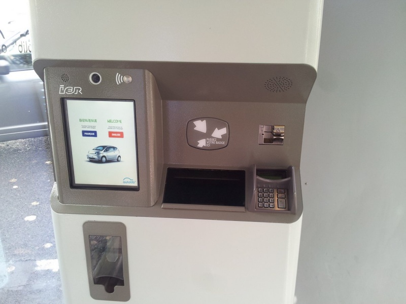 Fichier:Guichet Autolib.jpg